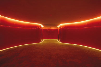 Hotel Puerta America, 2005